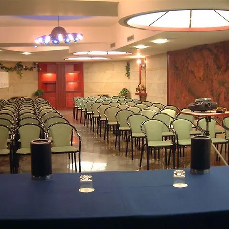 Hotel Addaura Village E Congressi 3*